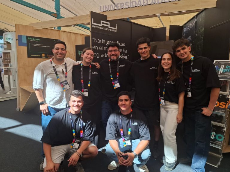 Equipo DIT y Club-E UAI en el ETM Day (foto grupal)